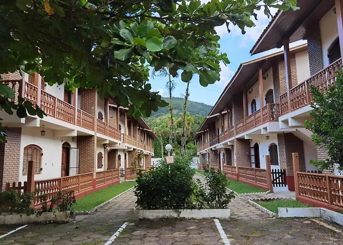 Apartamento 2 quartos e suíte na Praia de Maranduba, Ubatuba